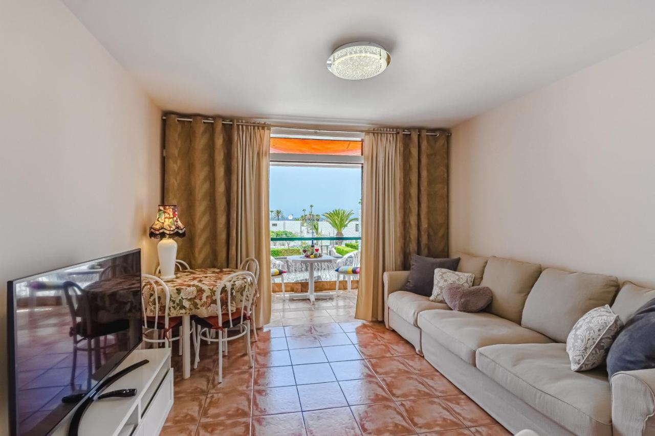 Apartment Apart America - 150 Meters From The Beach, Free Wi-Fi Arona  Buitenkant foto